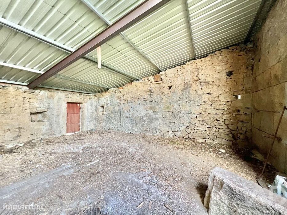 Casa / Villa T2 em Pousade e Albardo de 178,00 m2