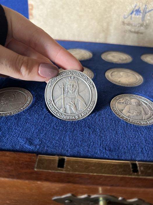 Coleção completa e rara de 18 medalhas em PRATA MACIÇA