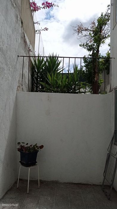 Apartamento com 2 quartos - localizado em Santa Apolónia Lisbon