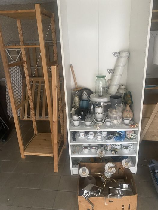 Movel novo com loucas e pequenos electrodomesticos