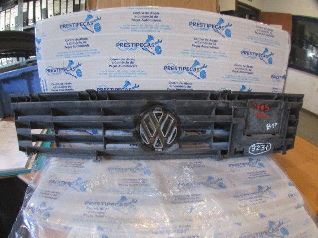 Grelha do Pára-Choques da Frente VOLKSWAGEN Polo (6N)