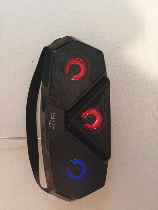 Głośnik Bluetooth z radiem ,