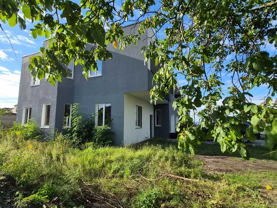 Продам таунхаус Нові Петрівці, вул. Межигірська 185.