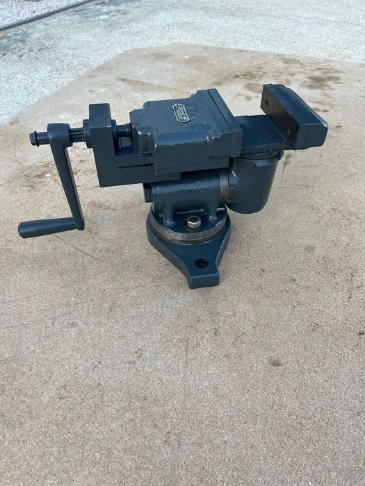 Material de metalomecânica, buchas, pontos e máquina de furar cone MK3