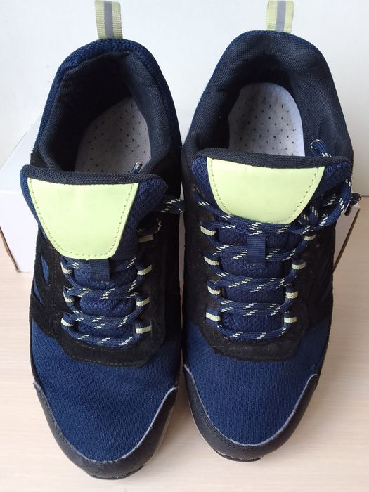 Кросівки WATERPROOF    42  розмір