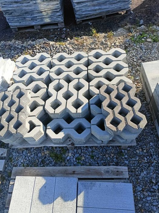 Kostka brukowa obrzeże ażur uszkodzone 2 gatunek powybrakowane
