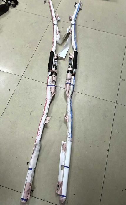 подушка руль коліна  Cadillac Lyriq