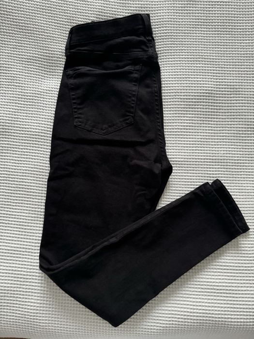 Czarne Jeansy z wysokim stanem Topshop Jamie W28 L30