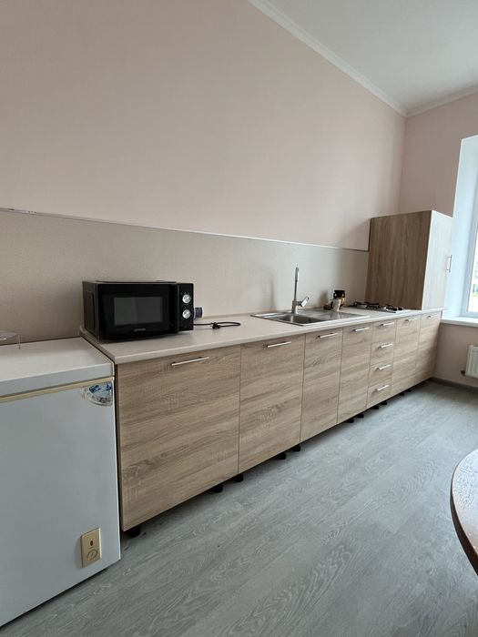 Оренда  офіс чи магазин!! Світло НЕ вимикають. 130кв.м на Чигиринській