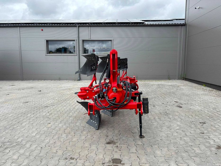 Pług obrotowy 4 skibowy Gregoire Besson ROVER 50 VARIO