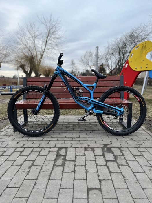 YT Tues 2016 CF slope/jibber jibb full dirt dh enduro fr