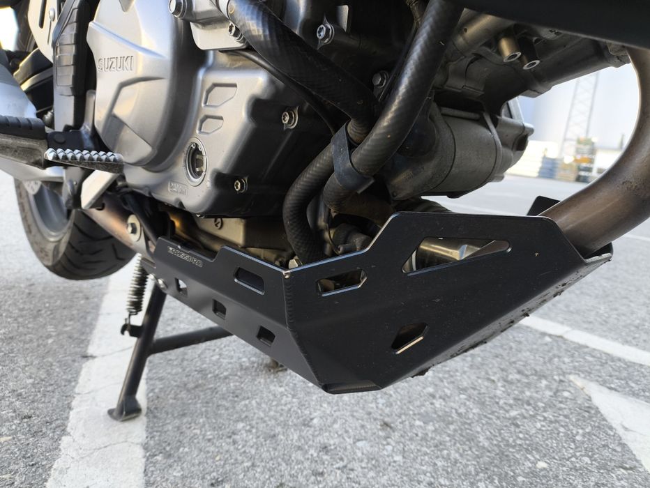 Suzuki V-strom 650 2024