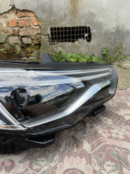 Фара передня права opel grandland x 17-yp00015980