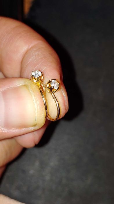 Продам сережки дитячі на подростка.золото 585 проби.вага 1.13 грамма.