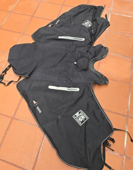 Cobertura de pernas Tucano