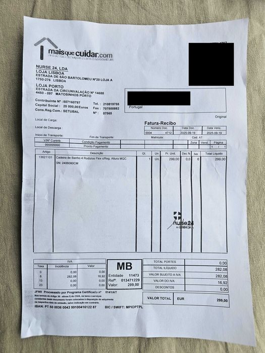 Cadeira de banho e higiene com rodas