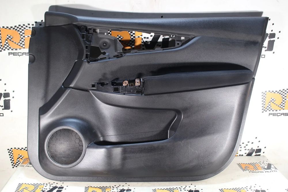 Forra porta / quartela frente direita NISSAN Qashqai II (J11)