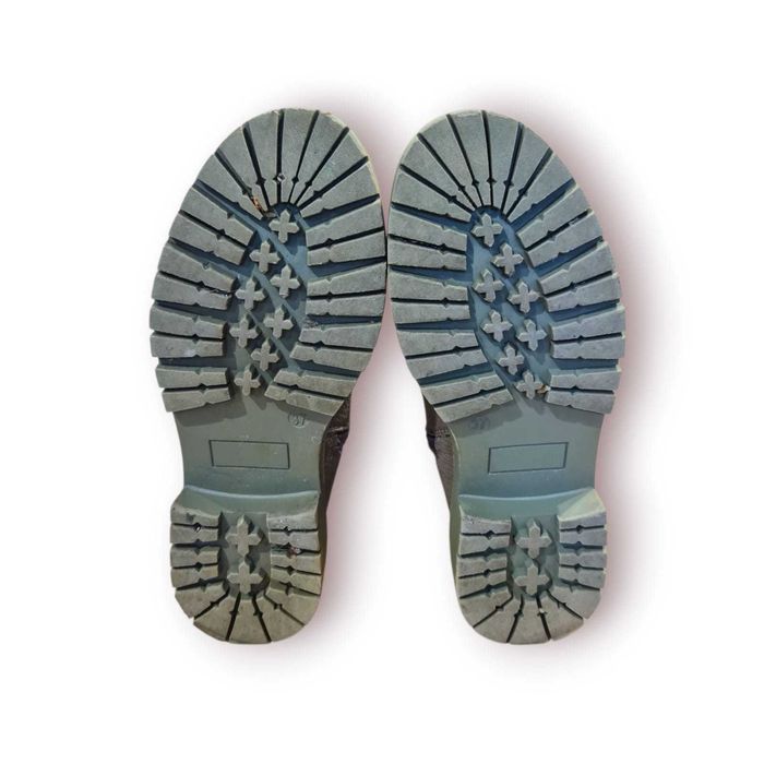 Botas Seaside Woman Tam. 37 – Cano Médio c/ Corrente e Sola Tratorada