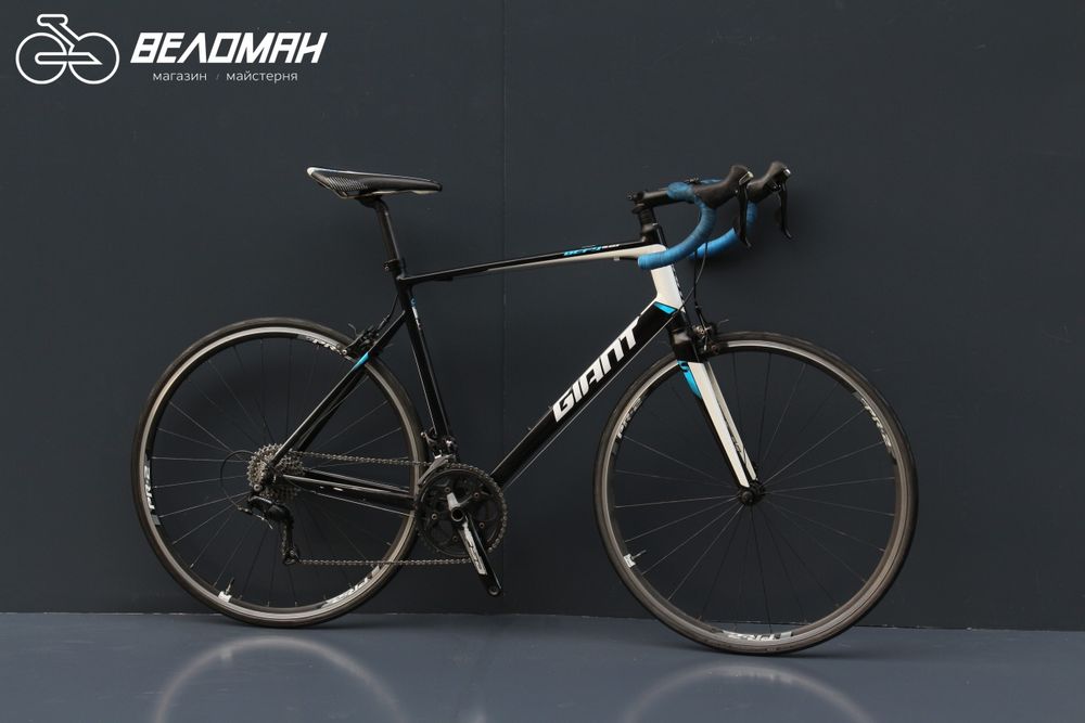 Шосейний велосипед Giant Defy 1 Shimano 105