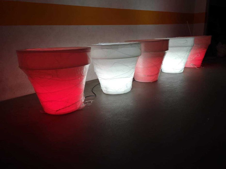 Vaso com luz cores