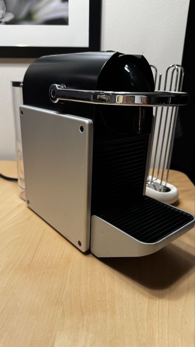 Nespresso ekspres Pixie na kapsułki
