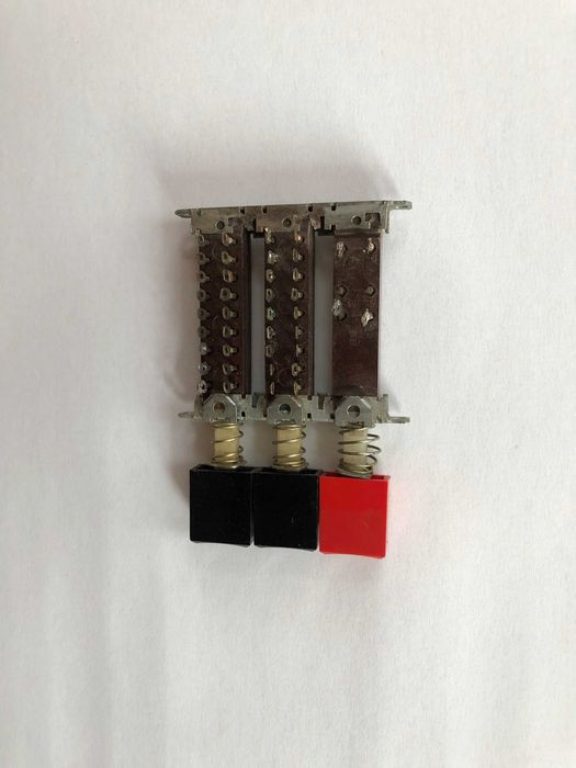 Włącznik zespolony starszego telewizora - przełącznik , wyłącznik