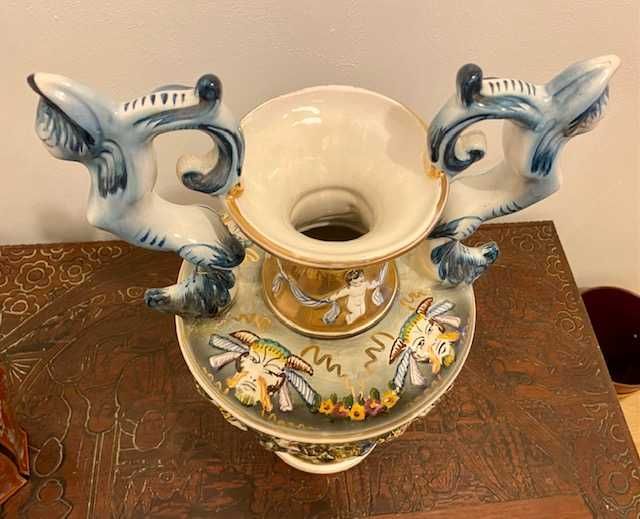 Jarrão antigo com asas, em porcelana Olaria de Alcobaça