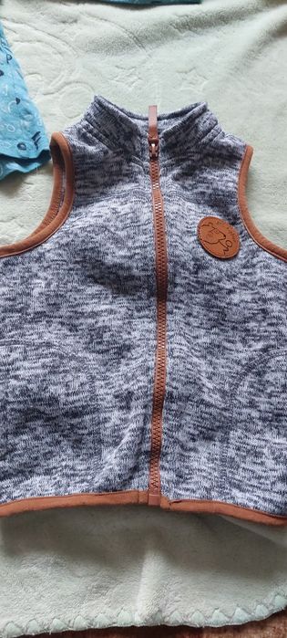 Bezrękawnik bluzka spodnie