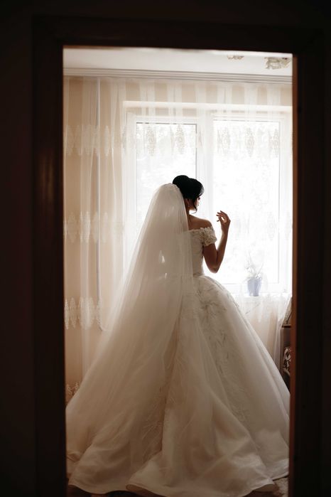 Весільна сукня. ТОРГ