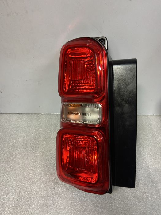 Lampa Tylna lewa Toyota PROACE ll Expert lll Jumpy