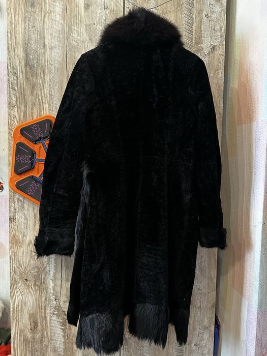 Продам натуральну шубу песец+мутон+козел