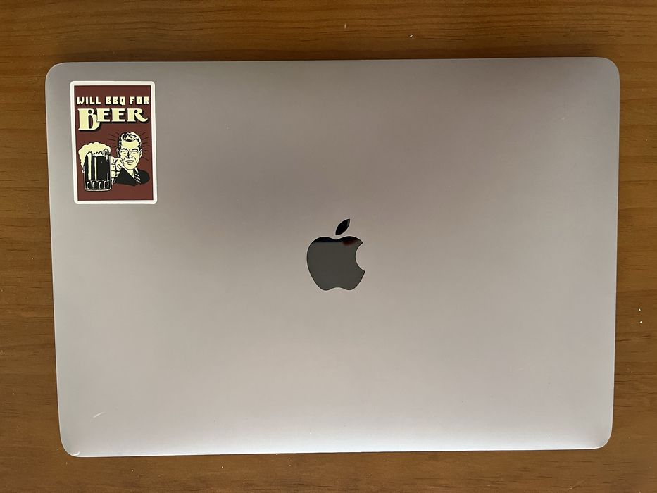 Macbbook Air 13’ (2020) para peças /reparaçao