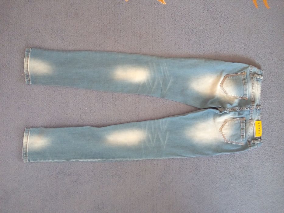 Spodnie jeans roz. 27 Nowe z metką.