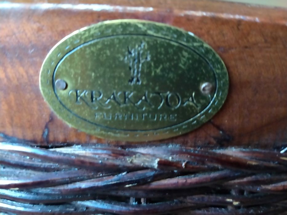 Cadeirões e Mesinha de Centro (Rattan e Teca)