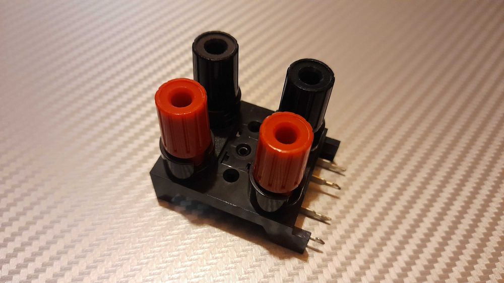 Gniazdo, terminal głośnikowy do wzmacniaczy PIONEER z lat 90