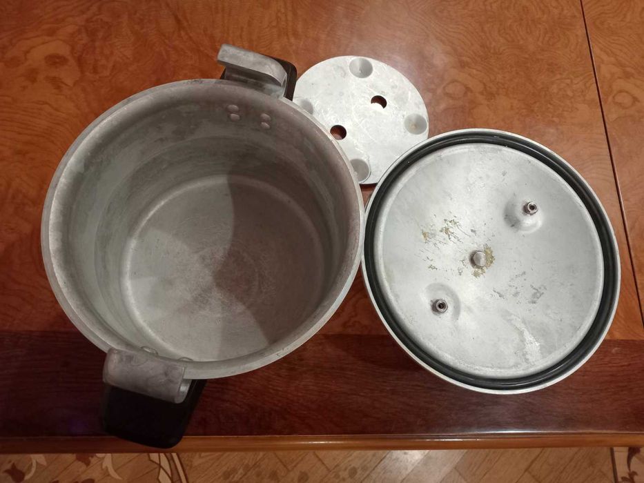 Скороварка СССР 6літрів бу