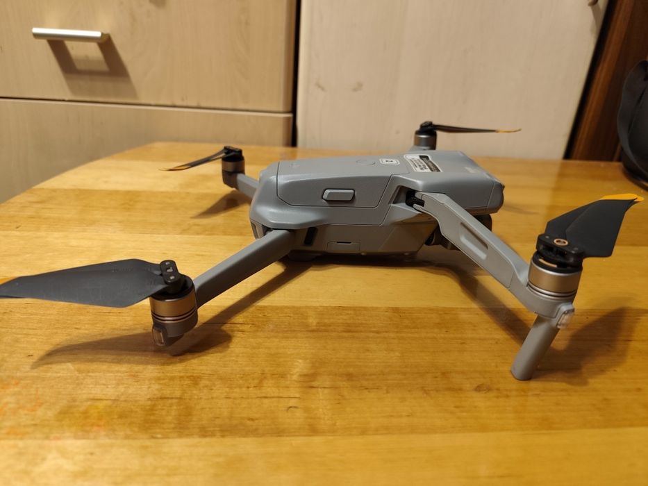 Dron DJI AIR 2S fly more combo