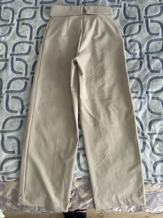 Женские брюки bershka, новые !