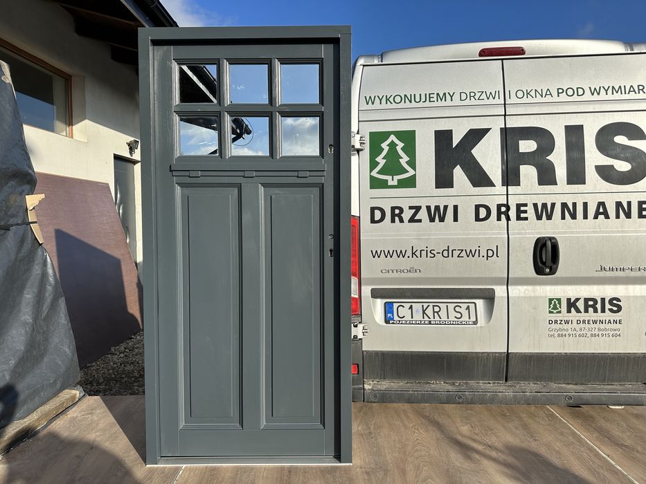 Drzwi zewnętrzne drewniane oliwkowe czyste powietrze 7033