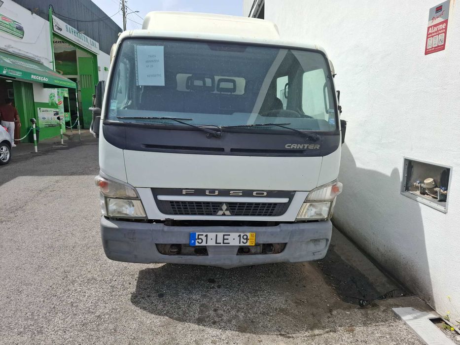 Mitsubshi Canter 2010 Gasoleo Problemas com motor