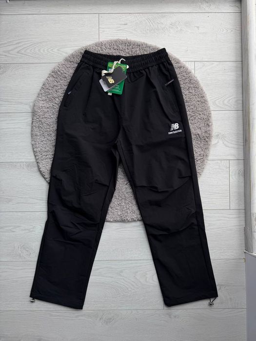 ТОП 3 моделі нейлонових штанів цієї весни