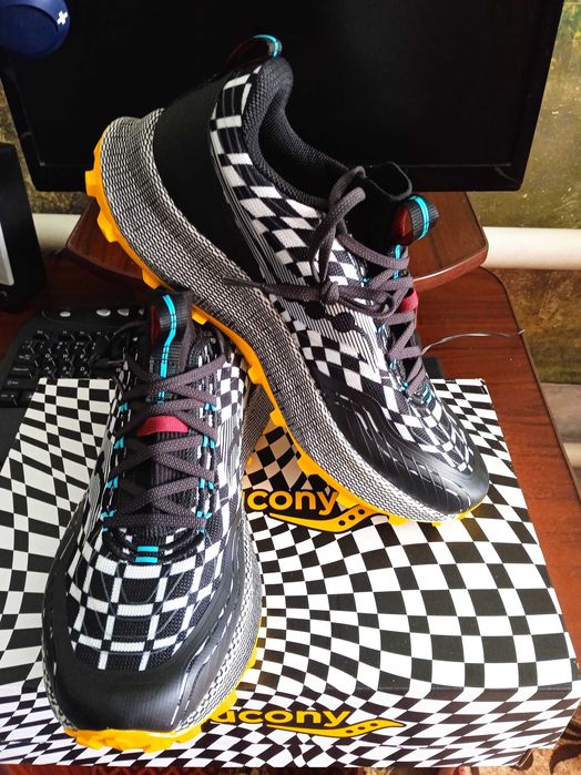 Кросовки фирменные "saucony" оригинал