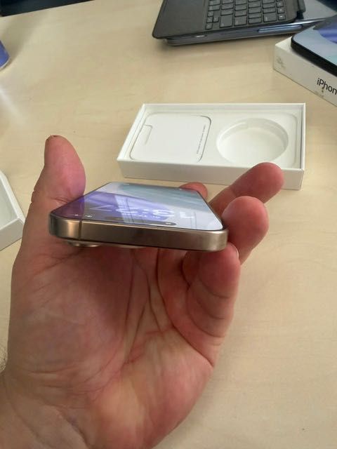 Iphone 16 Pro 128 GB + Iphone 16 Pro Max 256 GB