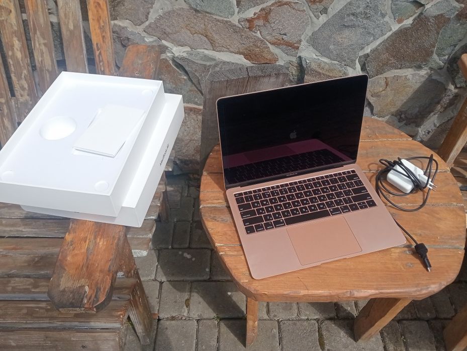MacBook air 2019