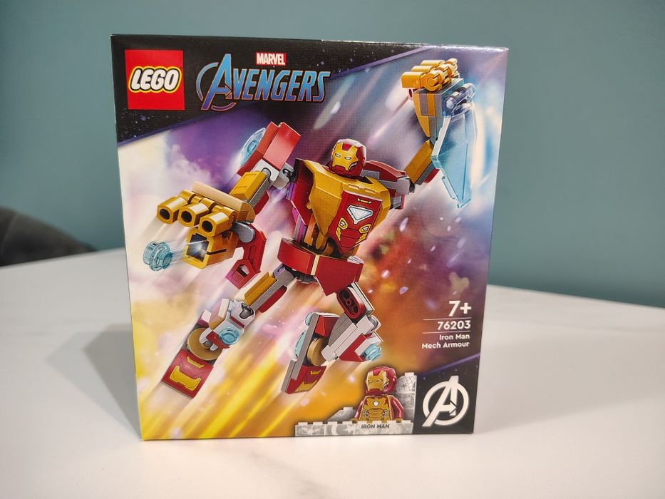 LEGO Avengers Iron Man mech ! 76203