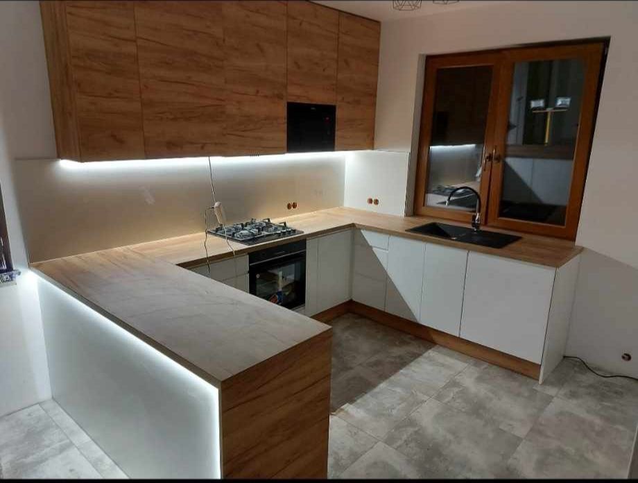 Meble pod wymiar Kuchnie Szafy zabudowy i inne