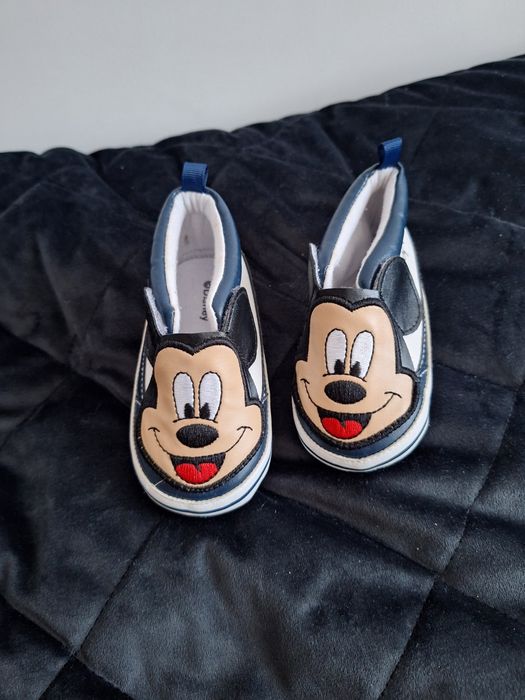 Buciki niechodki r.20 Miki