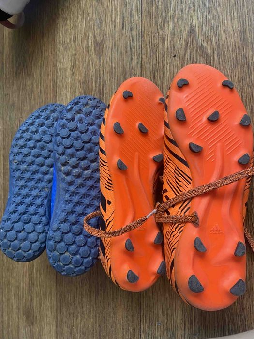 Adidas буци пухофік сороконожки футбол