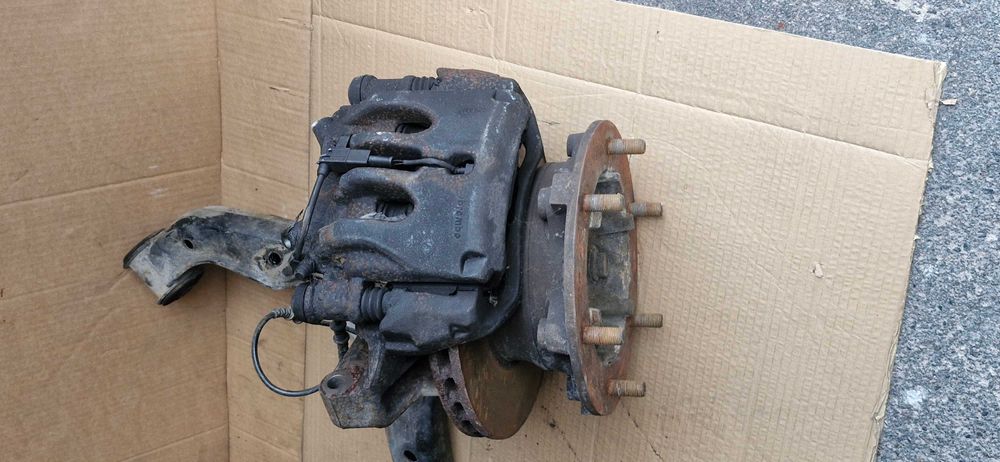 Manga de eixo, pinças travão, disco Mercedes Sprinter W906 rod.duplo.