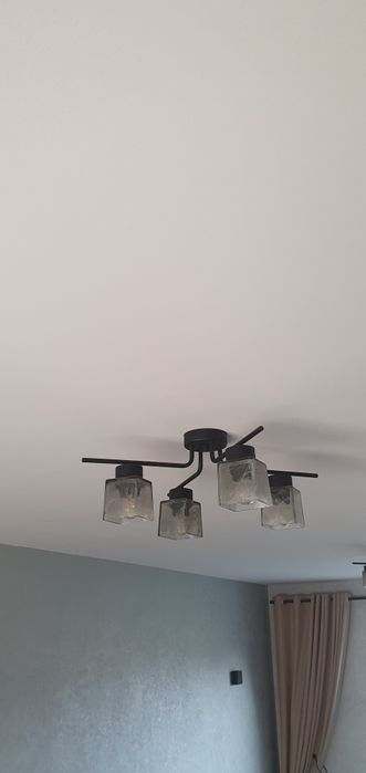 Продам люстра в зал